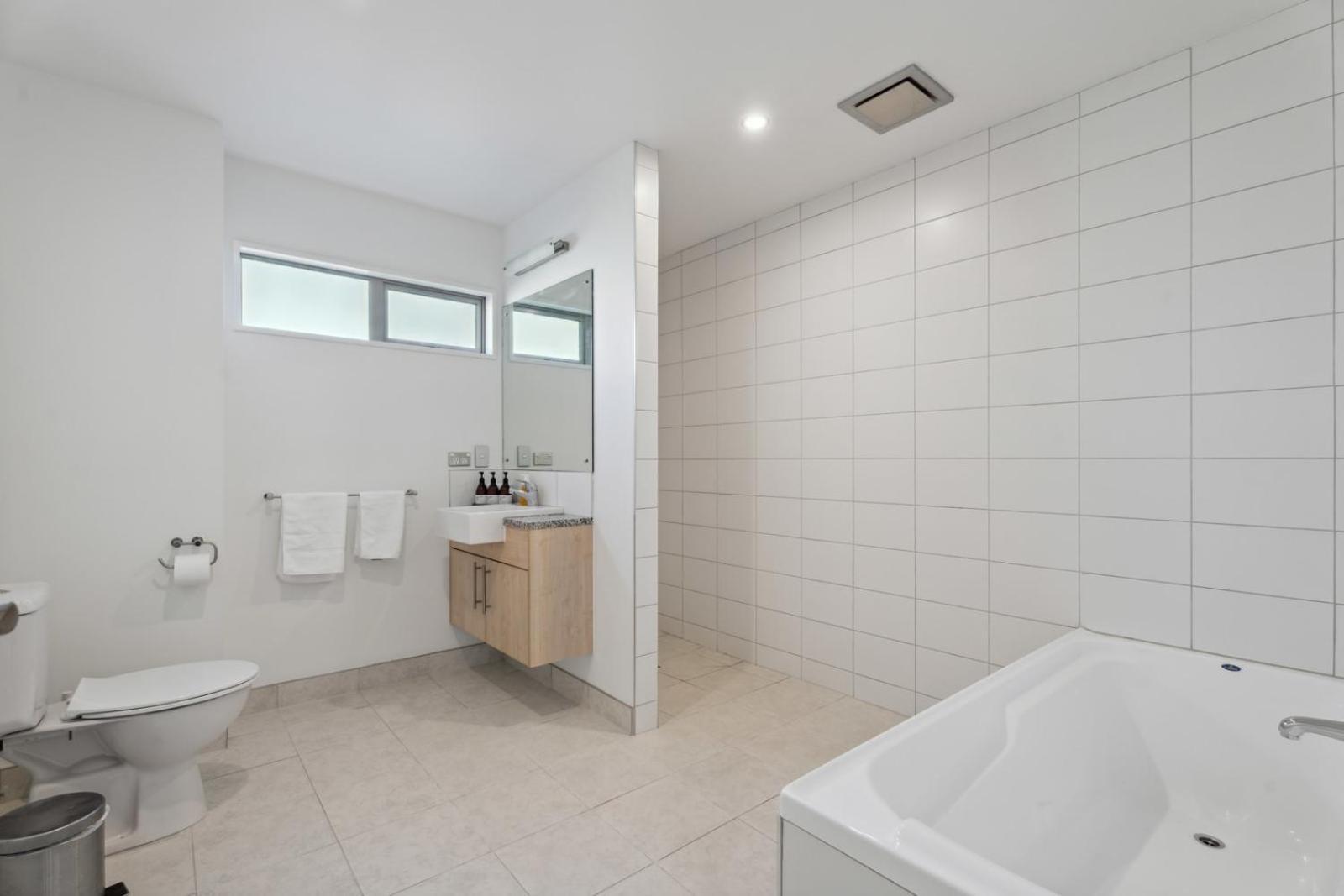 Alpine Retreat - 3 Bedroom Ванака Экстерьер фото